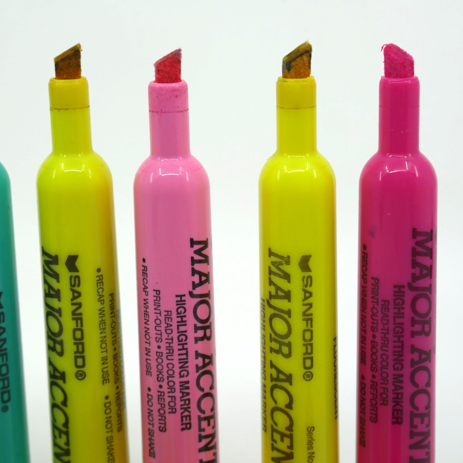 7 Vintage Sanford Major Accent Highlighters set Broad Point hot pink blue yellow