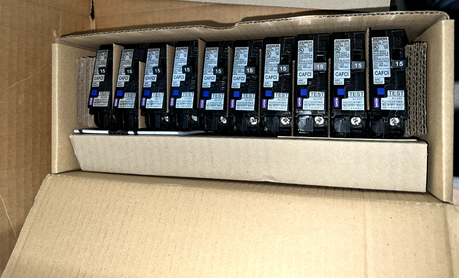 10 x SIEMENS QA115AFCN 15A 15A AFCI PLUG ON NEUTRAL NO PIGTAIL WIRE NEW