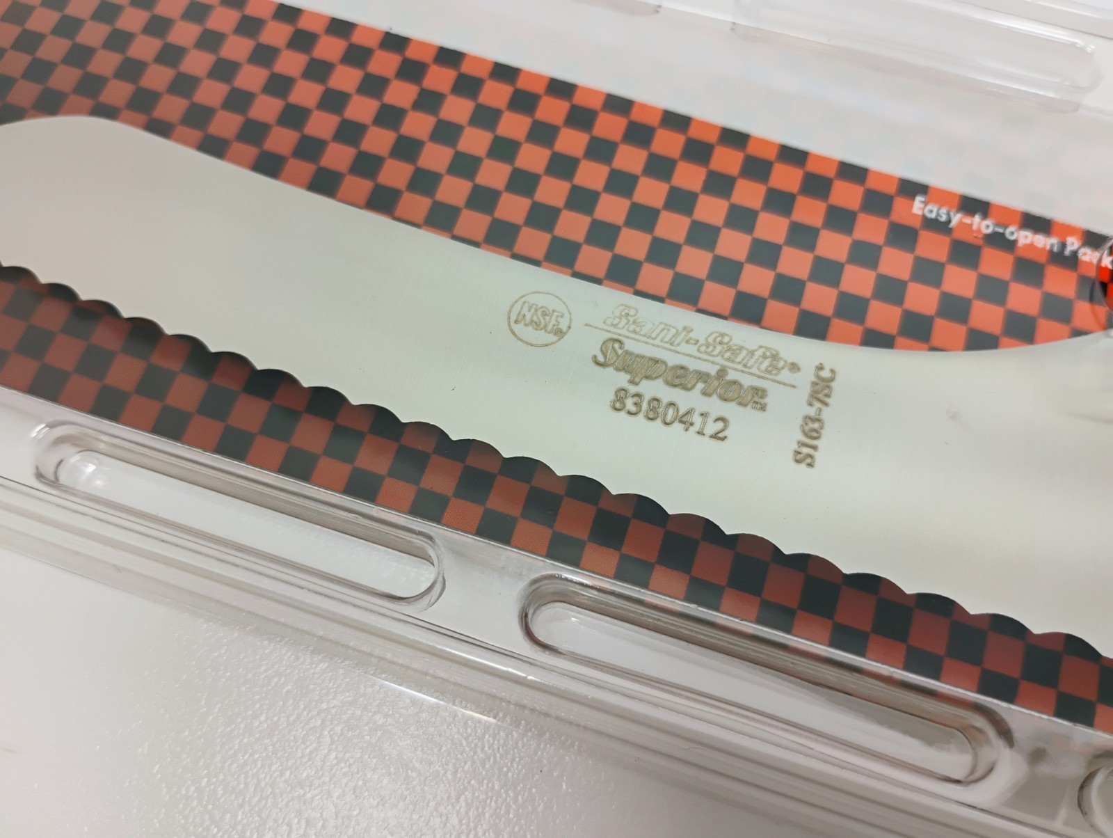 USA Made 7-inch Offset Scalloped Edge Slicer Sandwich Knife Ergo Grip Handle New