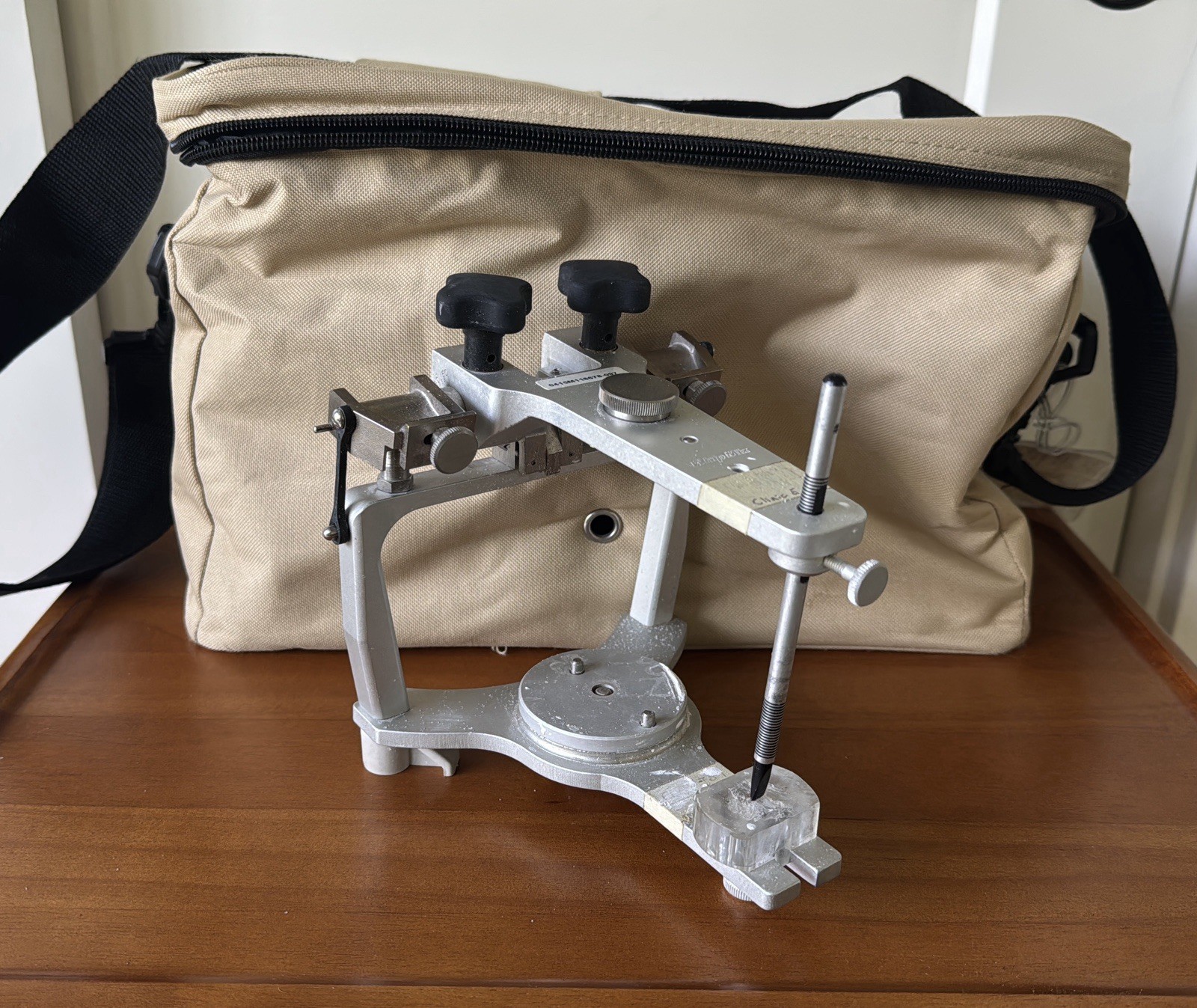 Whip Mix 2240 Semi Adjustable Articulator Dental Lab w Carry Case USA