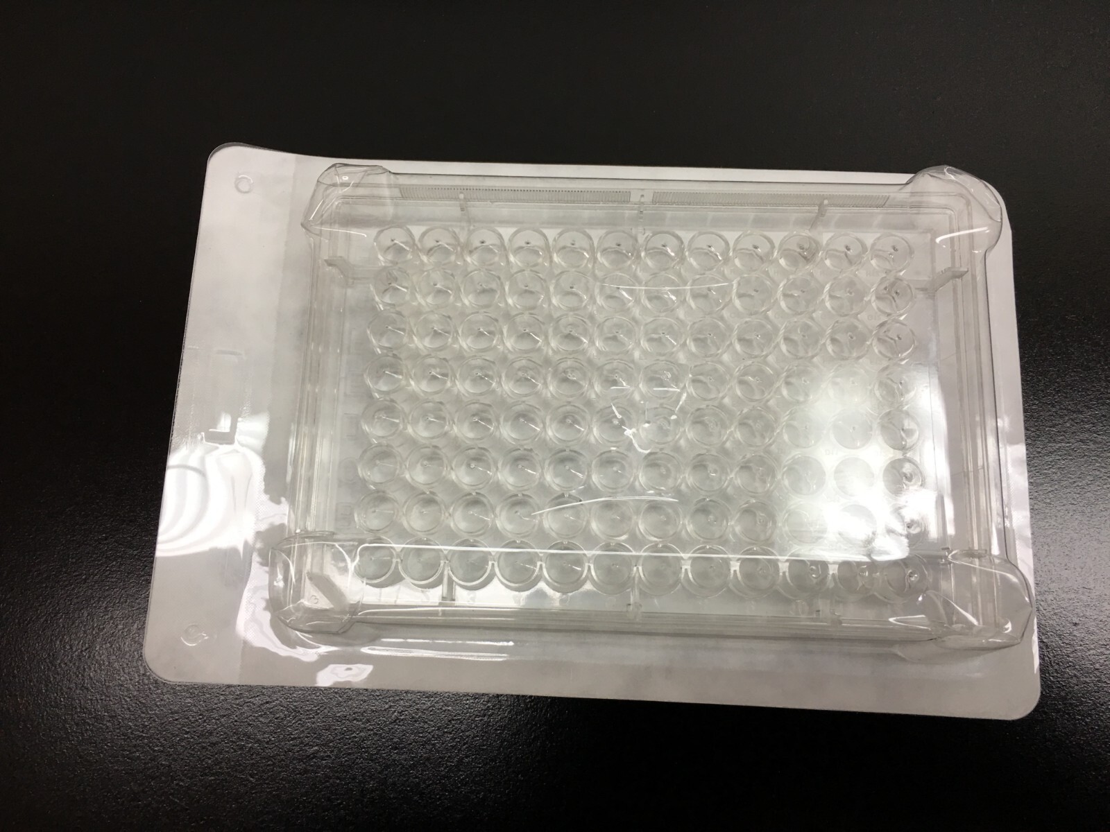 Corning Costar REF 3896 Microplate 96 Well V bottom 380 µL Lot 27 PCS