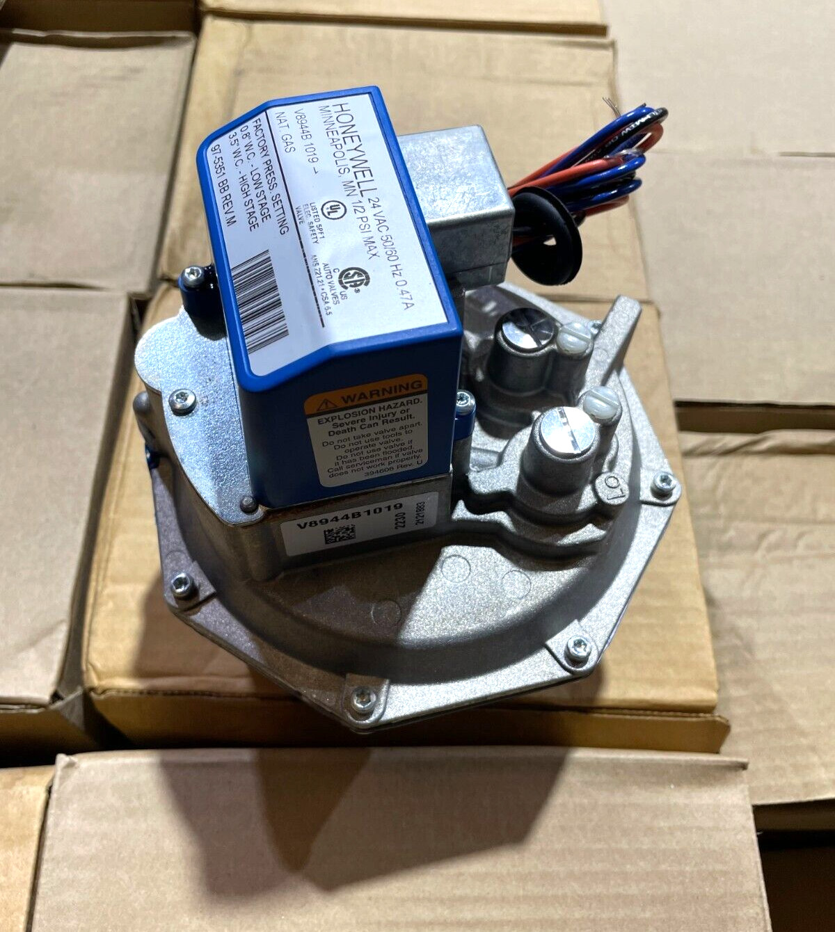 Honeywell V8944B 1019 1″ NPT 24V Diaphragm Gas Valve New/Open Box