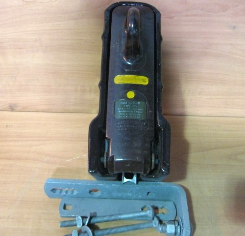 PHD 5KV CUTOUT 100 AMP MC GRAW NEW SURPLUS
