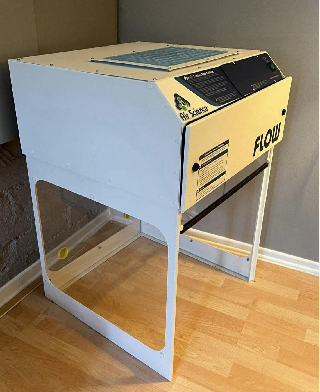 Air Science 24 Inch flow Hood