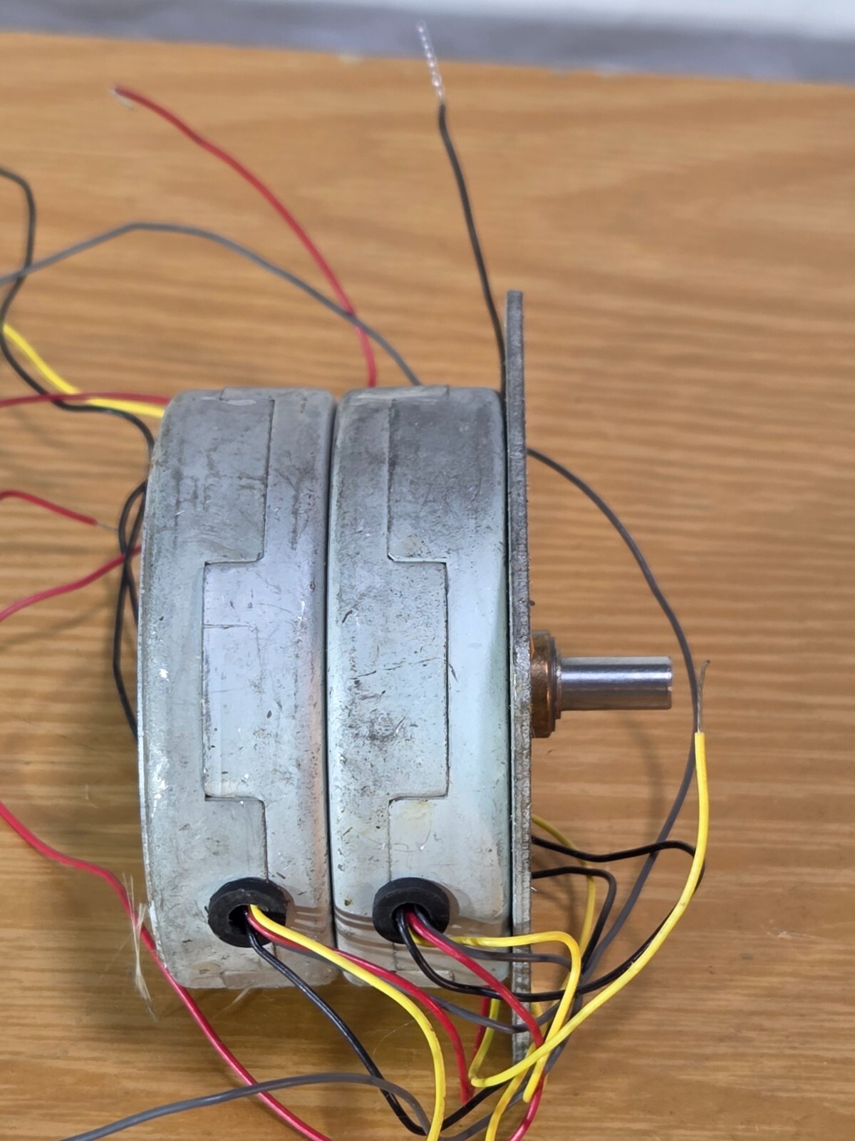 North American Philips Controls Corp. Motor 1-2785 Volts 9 Watts 12