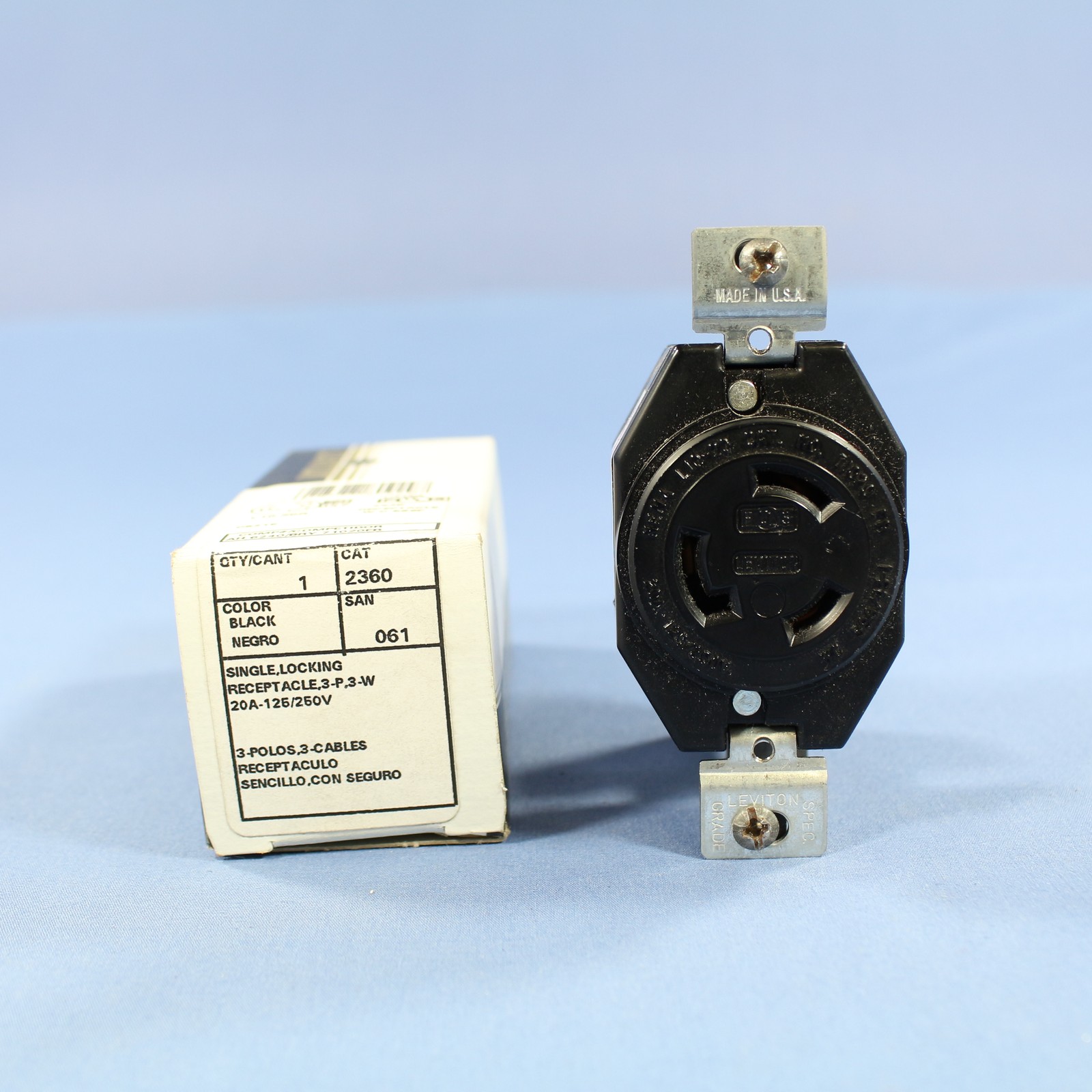 Leviton 2360-061 Twist Turn Locking L10-20R Receptacle Outlet 20A 125/250V Boxed