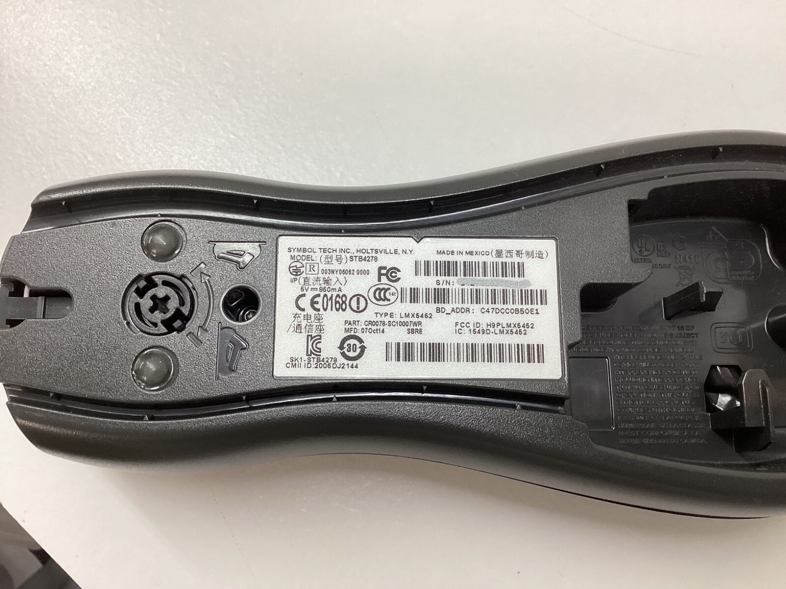 DS6878 WIRELESS BLUETOOTH 1D 2D BARCODE SCANNER KIT NEW BATTERY, SYMBOL MOTOROLA