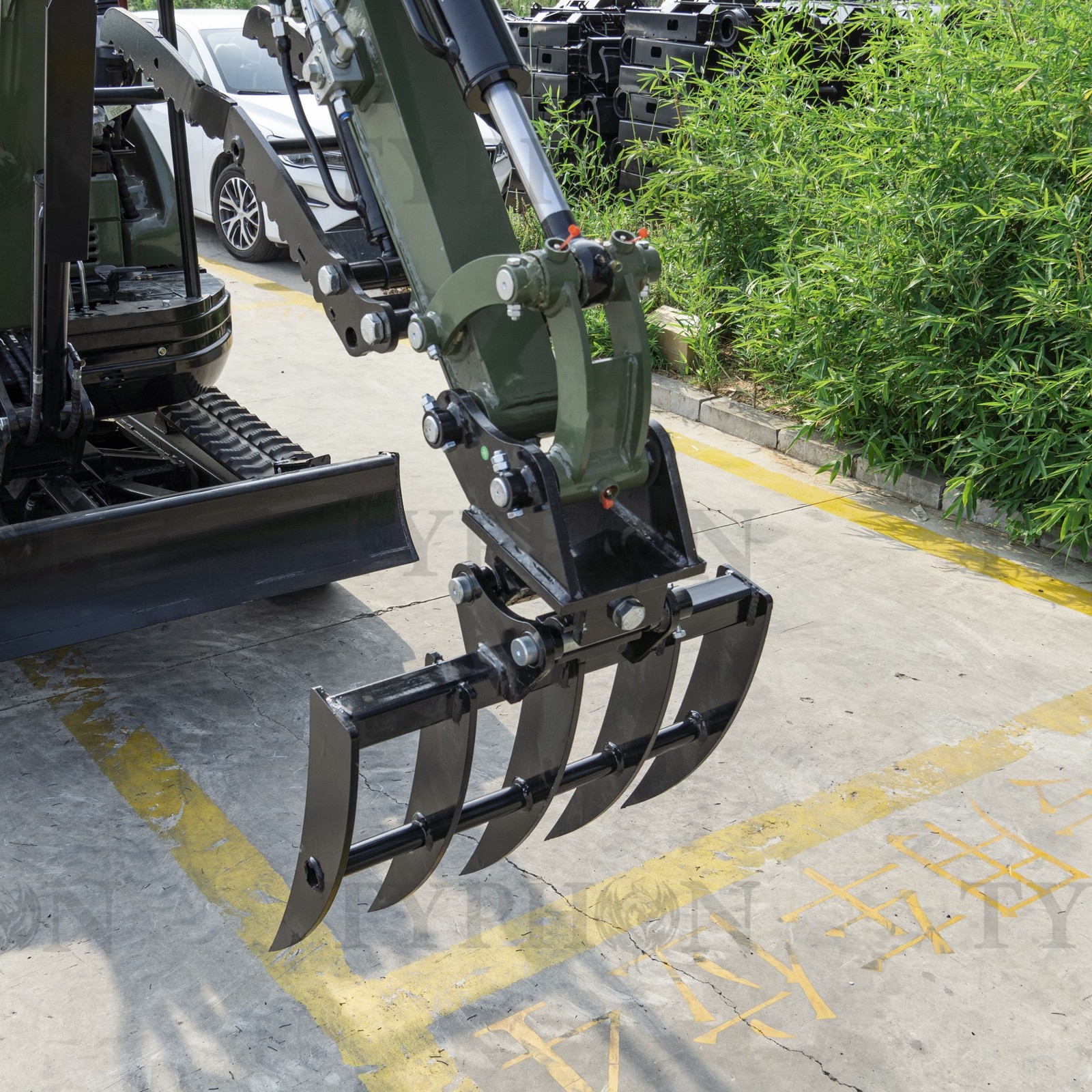 Rake Attachment for 2.5–3T TYPHON TERROR XXV Diggers | Compact Landscaping Rake