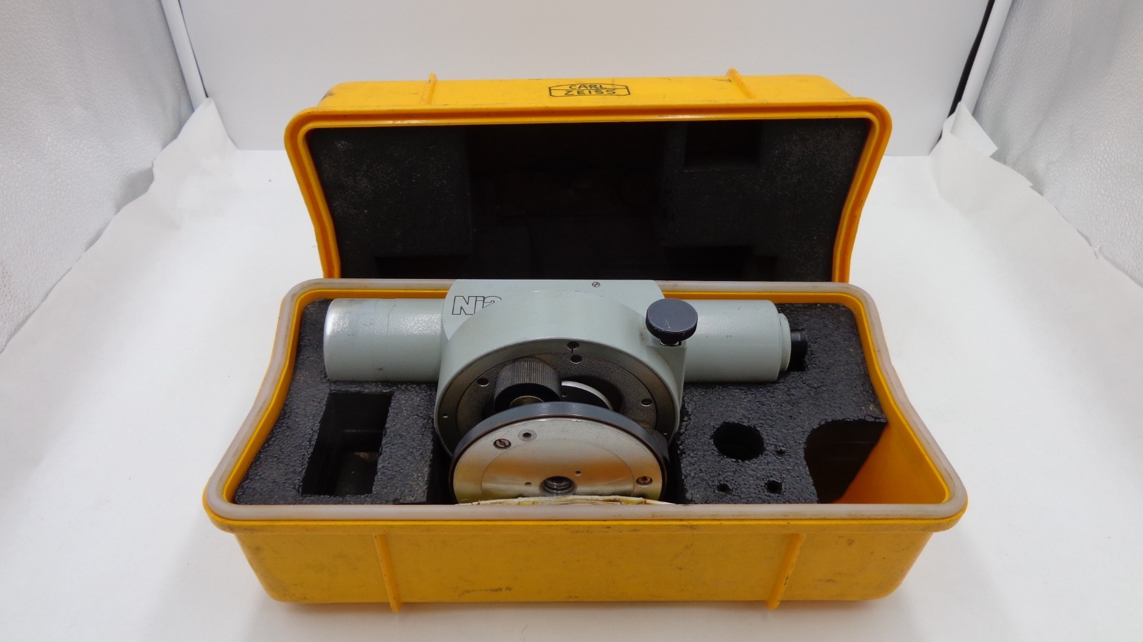 CARL ZEISS Ni2 TRANSIT AUTO LEVEL 32X WITH ORIGINAL HARDCASE. Serial # 148492