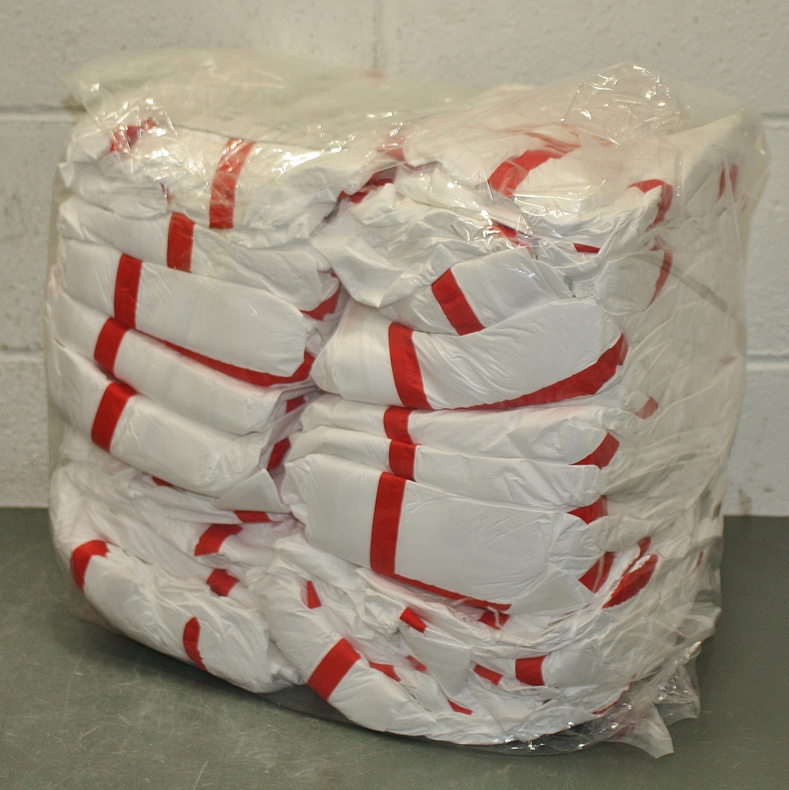 (25) 3M Disposable Coverall 4565-BLK-L, 7000109047, Large, Class ISO 1 & Above
