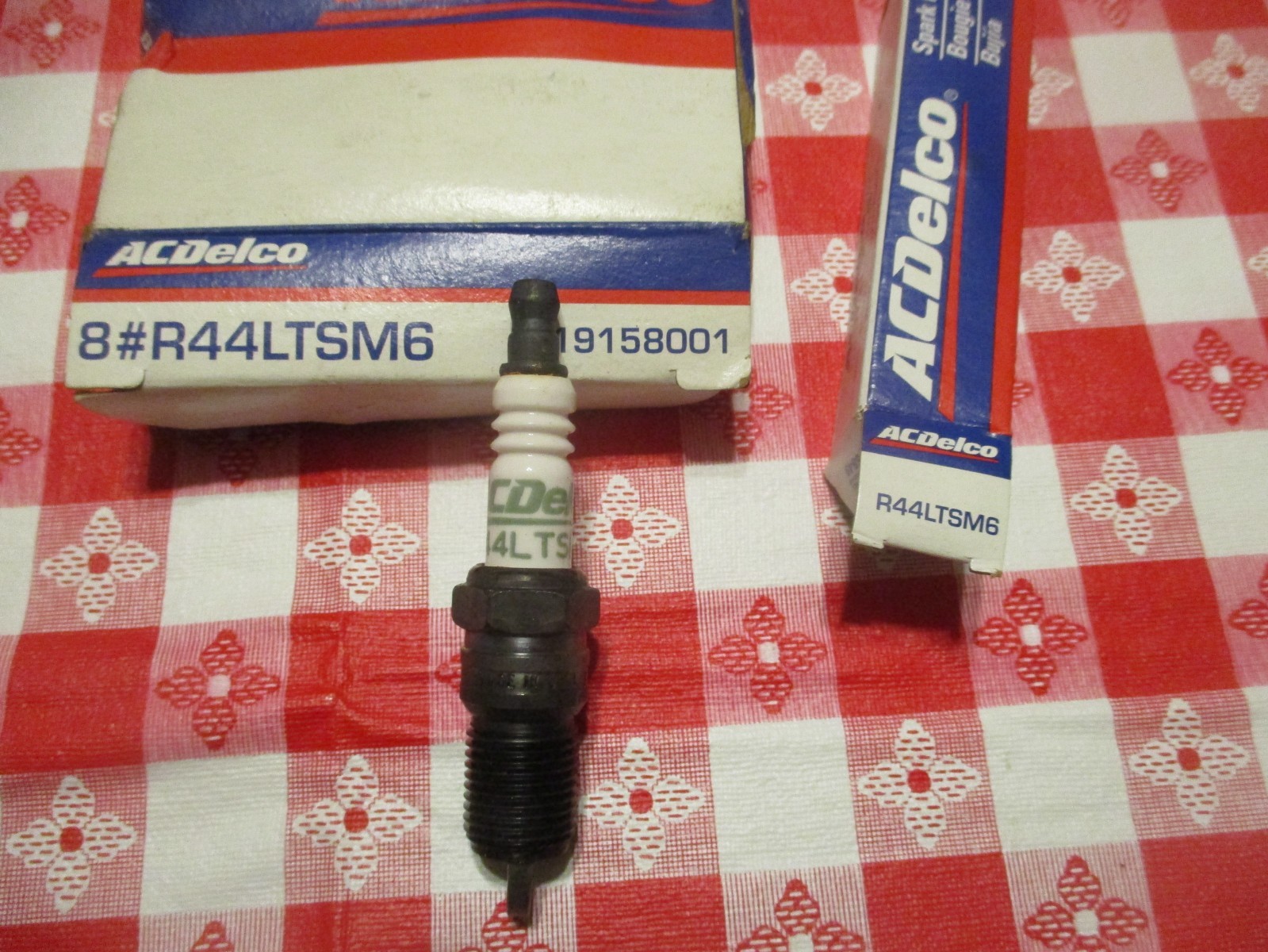New NOS R44LTSM6 AC Delco (8) Multiple 1990’s era GM Cars Mostly Small Cars