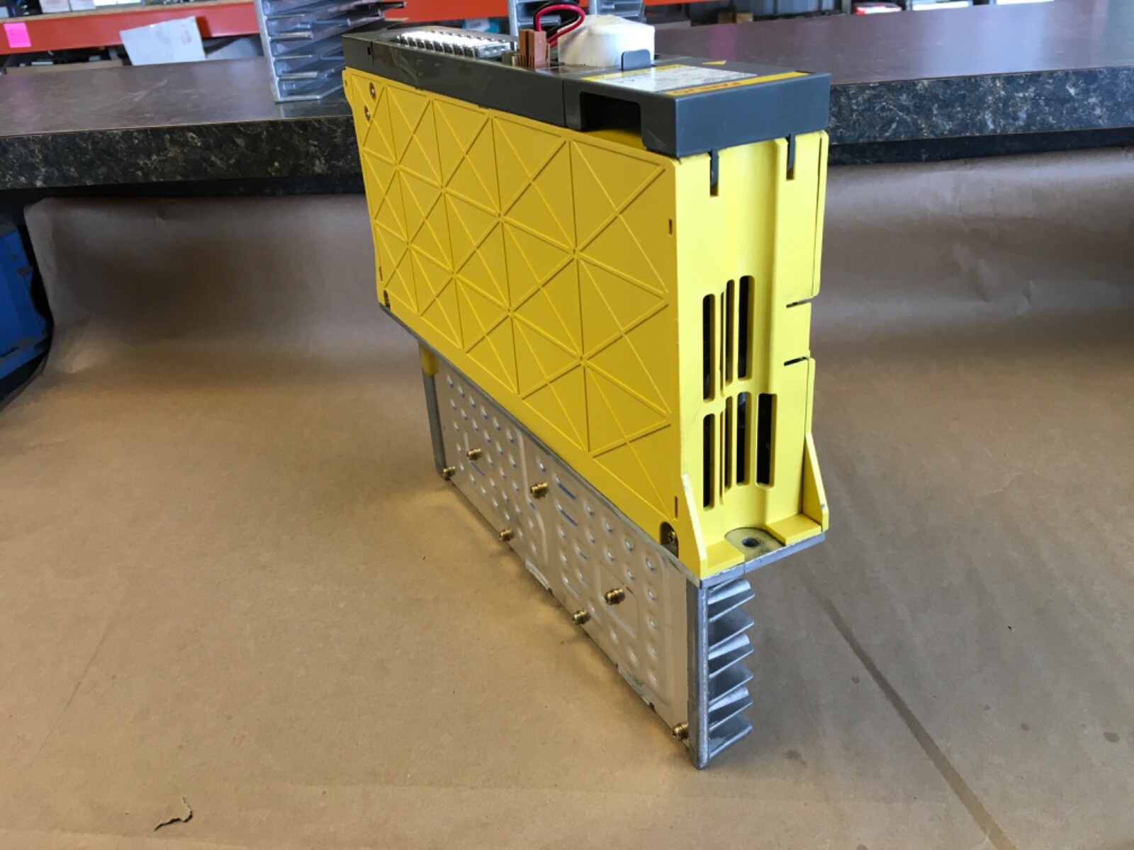 Fanuc A06B-6079-H206 Servo Amplifier 283-325v-dc 230v-ac 5.3kw 12.5amp (KB)