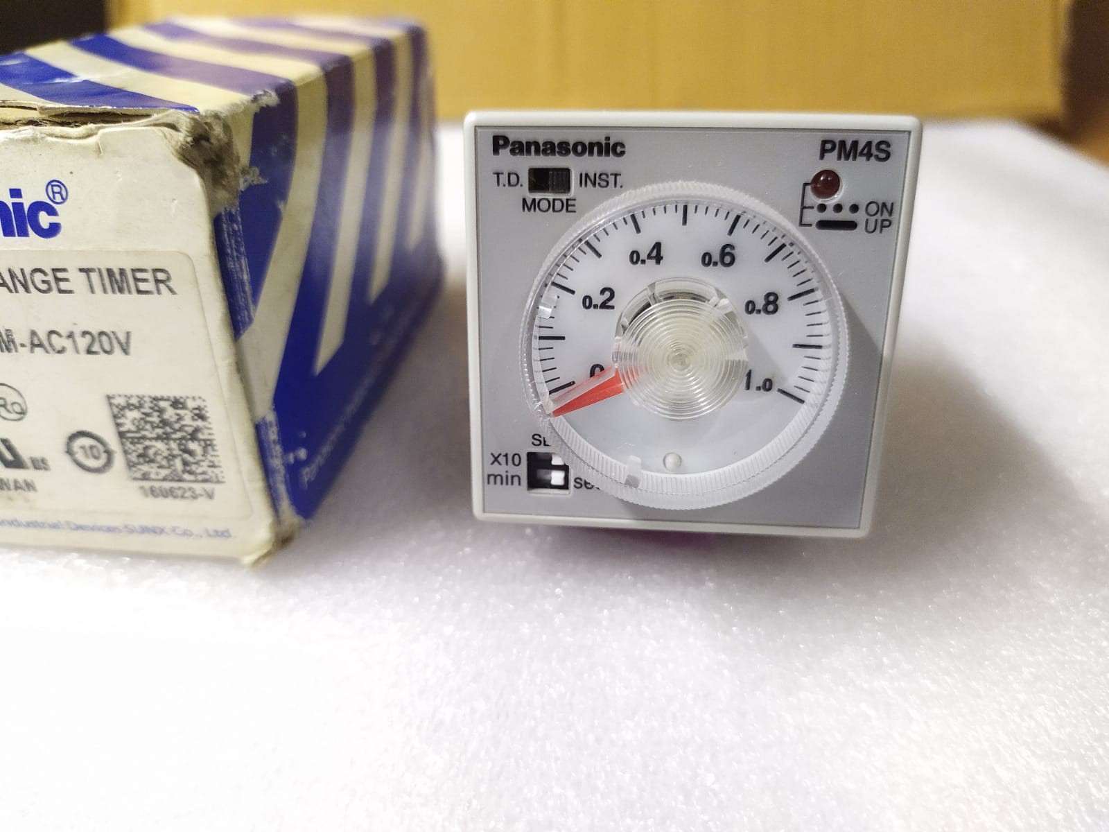 PANASONIC PM4S On Delay Multirange Timer ANALOG PM4S-A2C10M-AC120V 100-120V AC