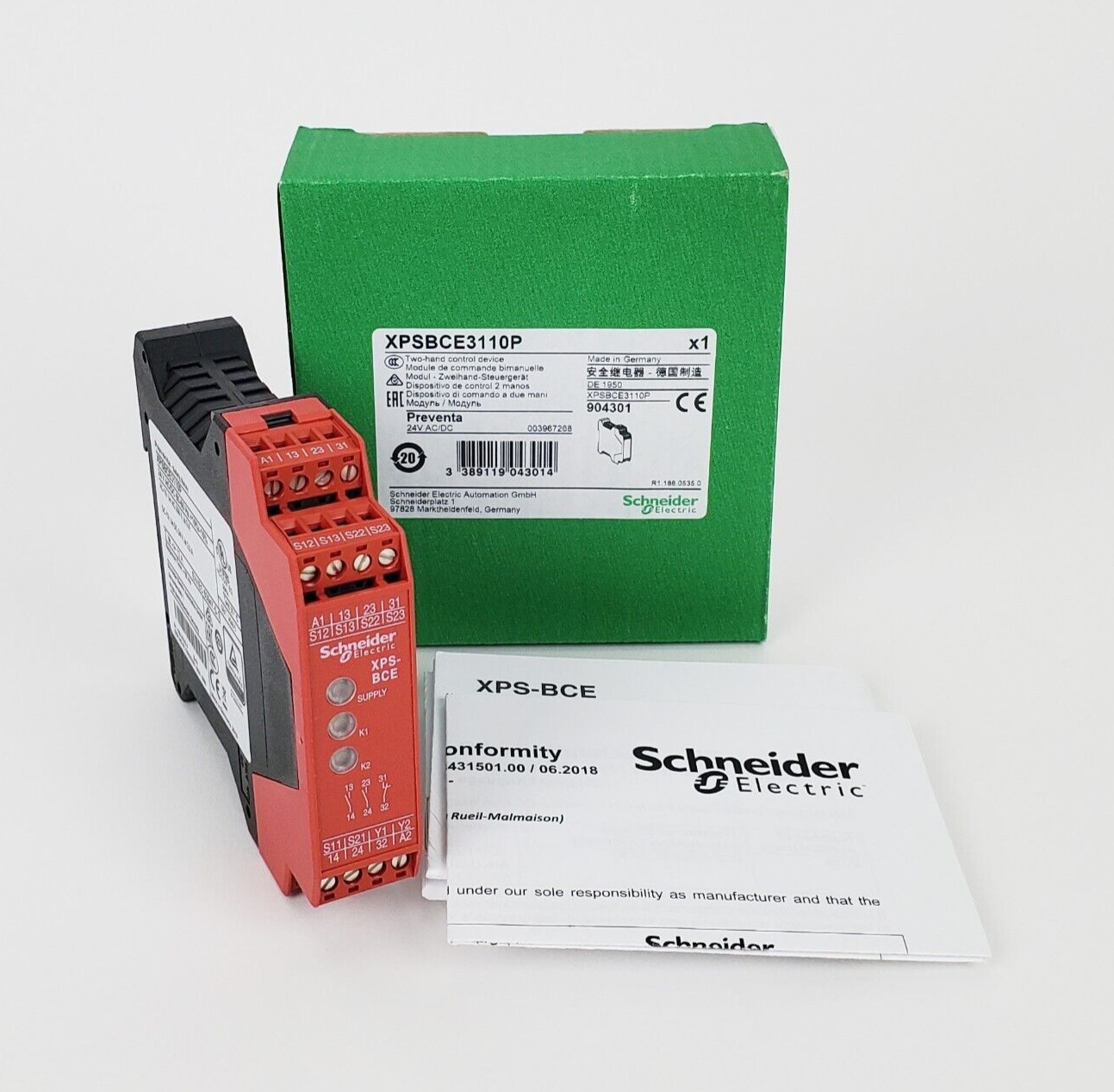 Schneider Electric XPSBCE3110P Safety Relay Module, New!