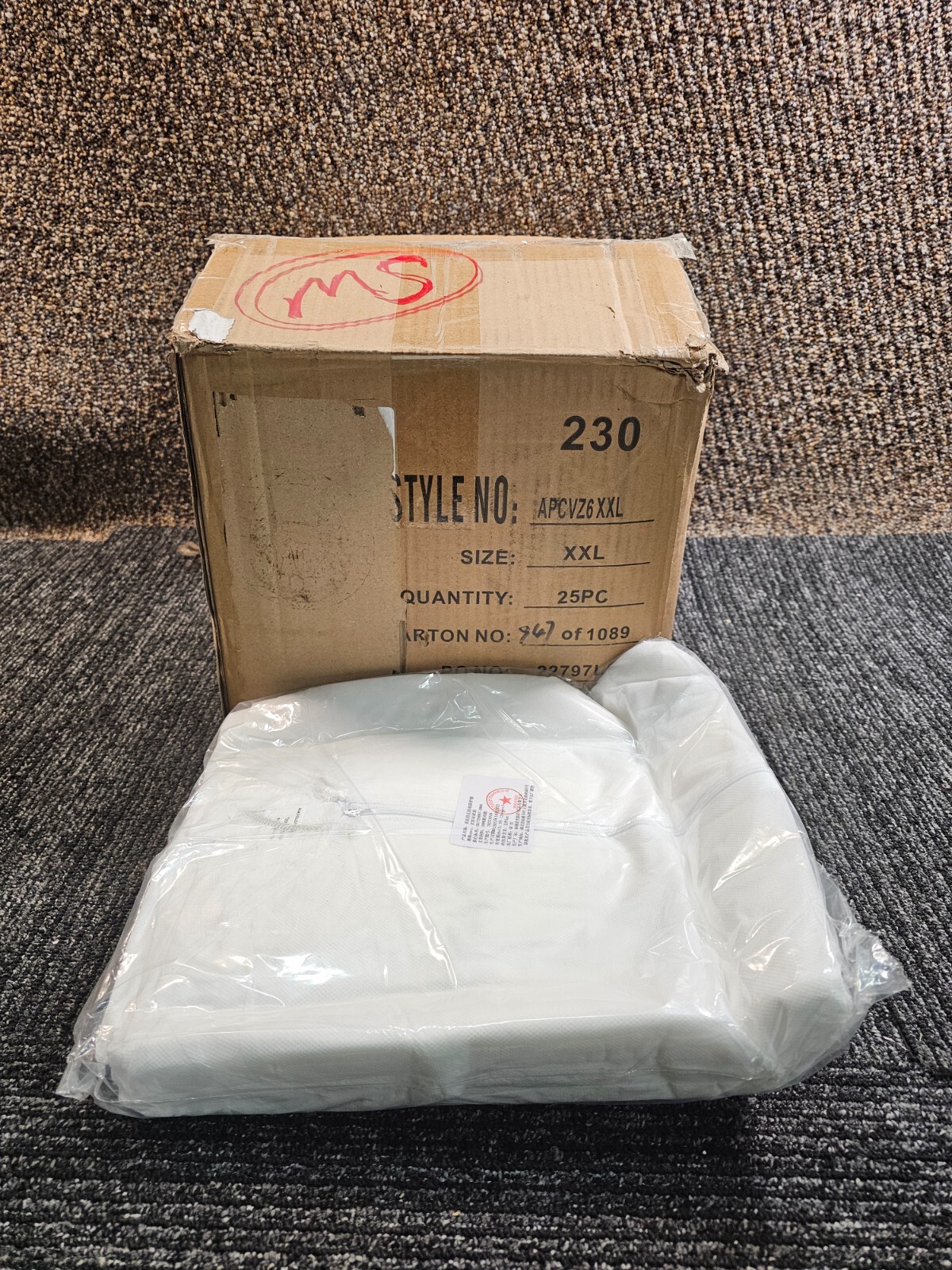 (QTY 25) Magid APCVZ6XXL Non-Woven Fabric Protective Clothing XXL , White