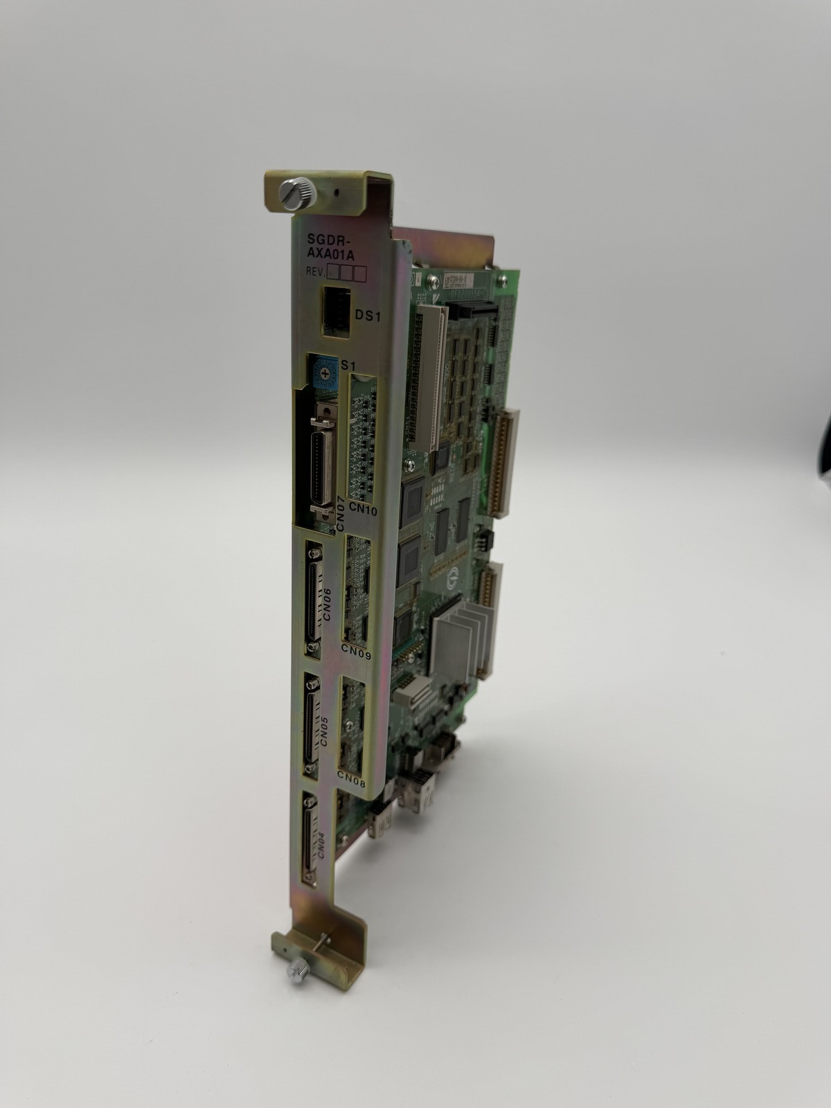 YASKAWA SGDR-AXA01A Servo Drive