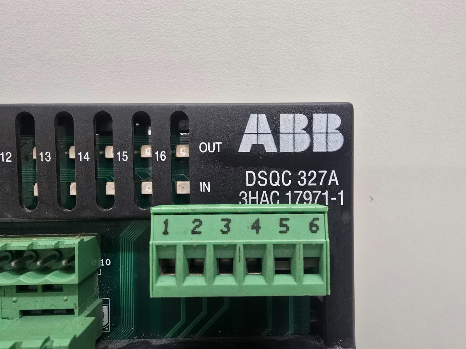 GOOD USED! ABB COMBI I/O MODULE DSQC-327A 3HAC17971-1