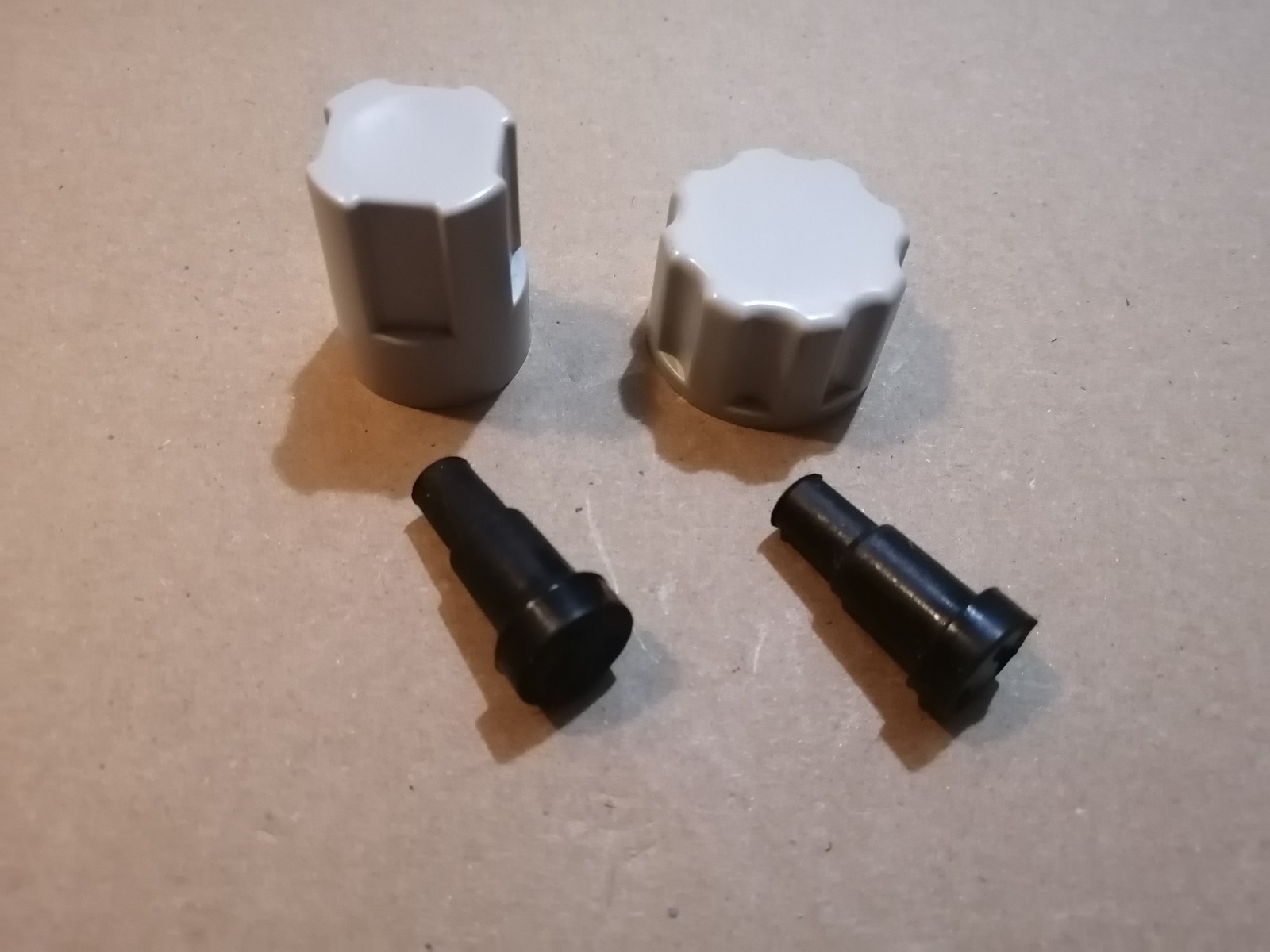 Ocean Breeze Portable Air Conditioner Drain Plugs + Retainers OBZ-14NPE