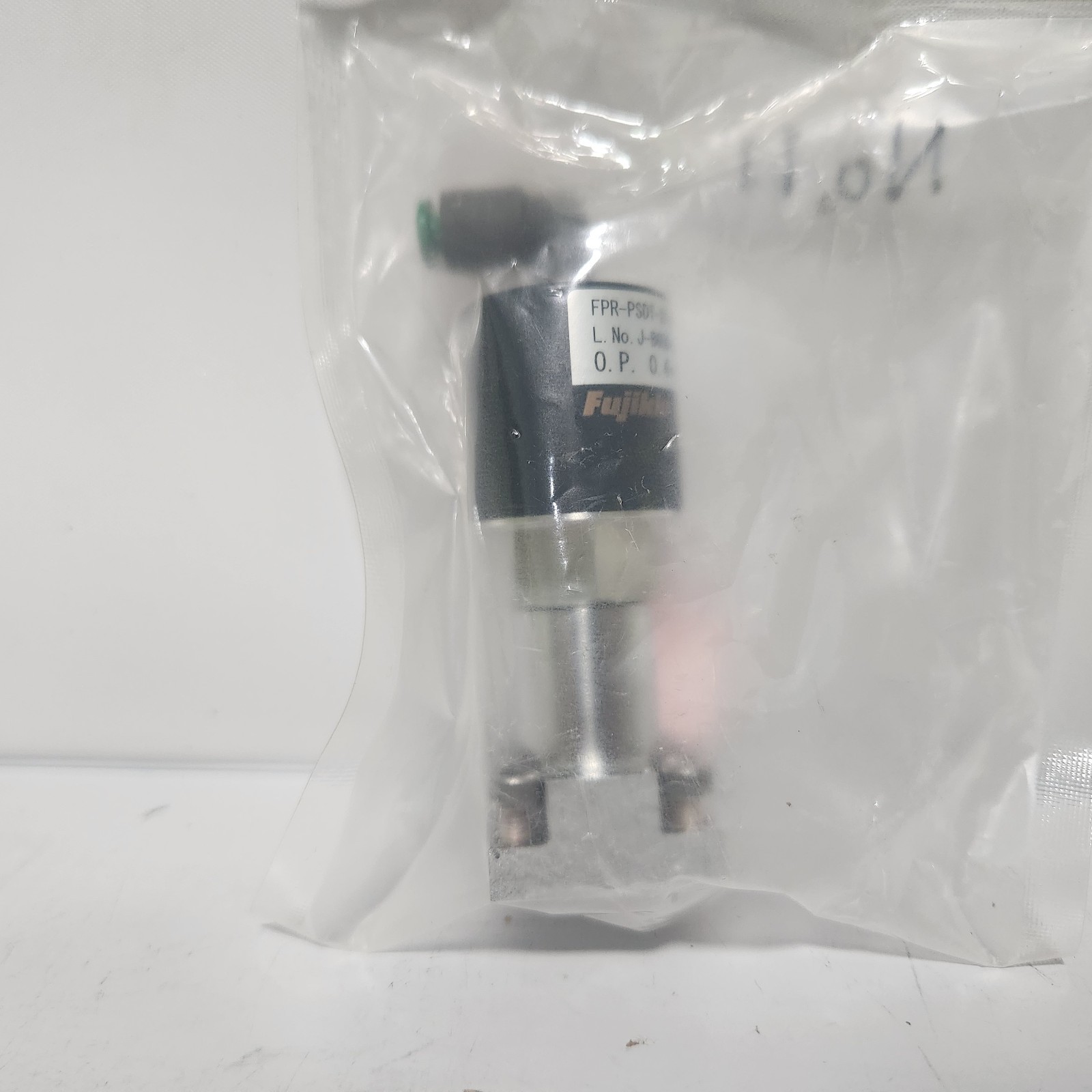 Fujikin FPR-PSDT-21-6.35UGC#B Type NC 0.4~0.6 MPa Pneumatic Valve 498921