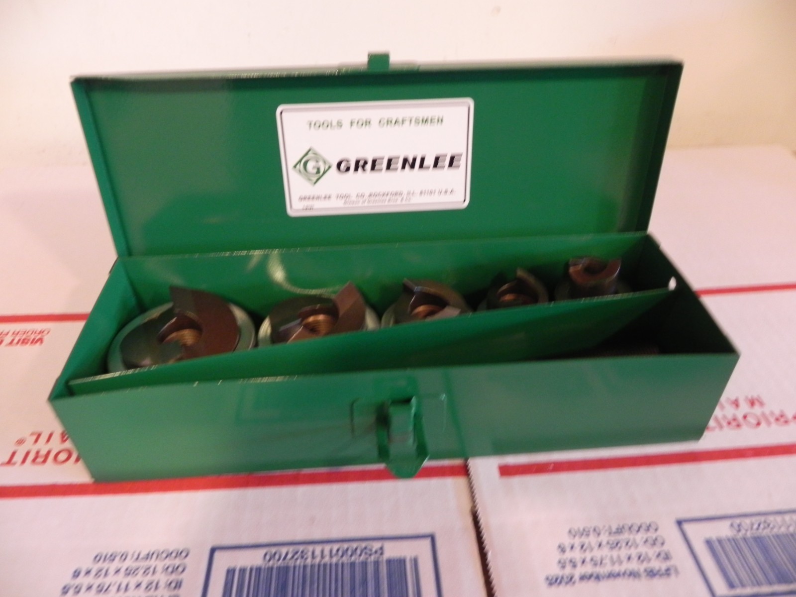 Greenlee 744 Slug Splitter Heavy Duty Knock Out Set.