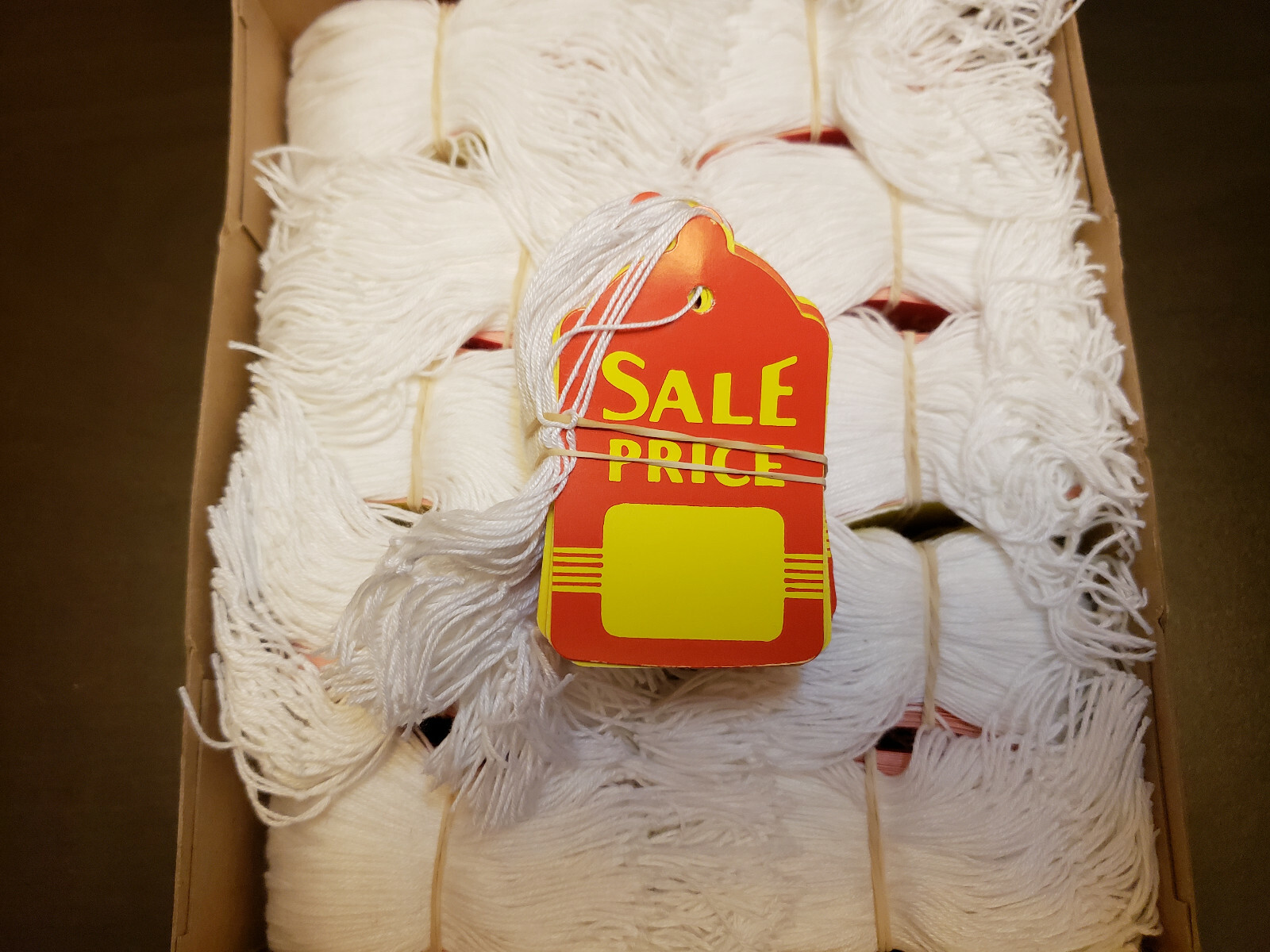 100 Sale Price Red Yellow Hang Tags With String Large Retail Merchandise Garment