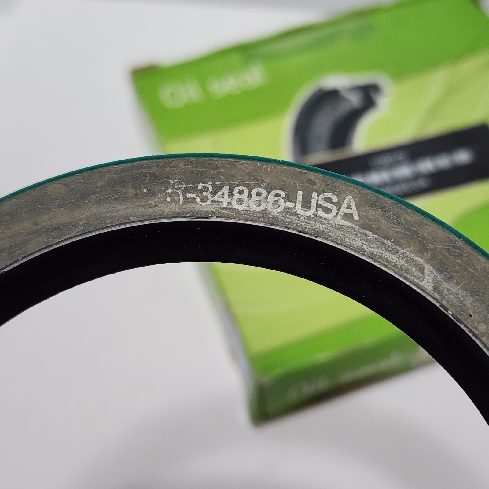 SKF 34886 / 34886 Oil Seal 3.500 in Shaft Dia., 4.501 in OD, 0.375 in Width