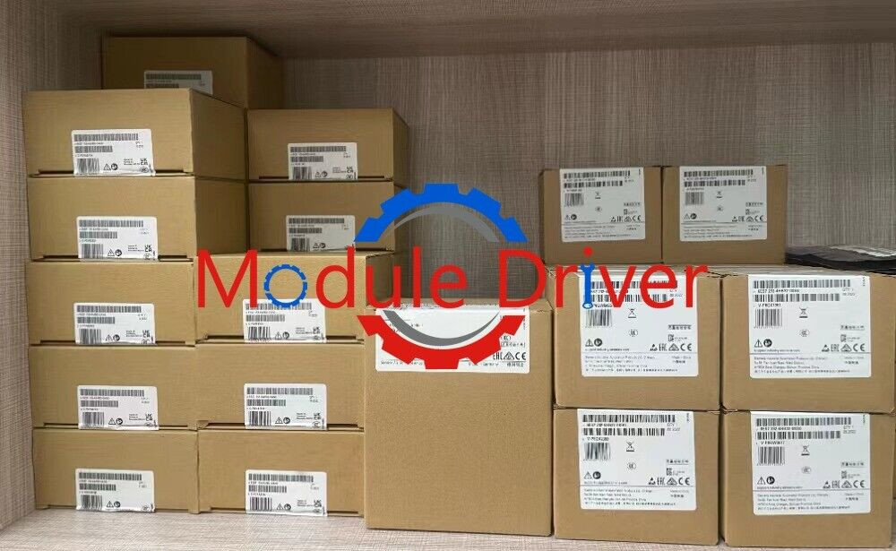 NEW SGMAS-01A2A-YR11 SGMAS01A2AYR11 YASKAWA SERVO MOTOR