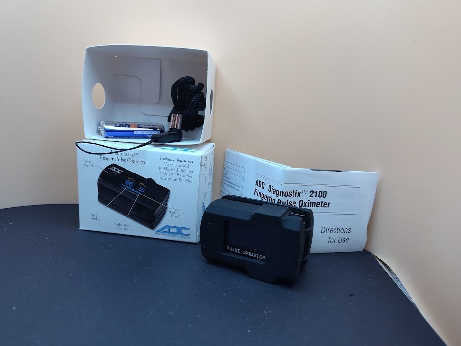 ADC Diagnostix 2100 Fingertip Pulse Oximeter with Carry Lanyard and Bumper