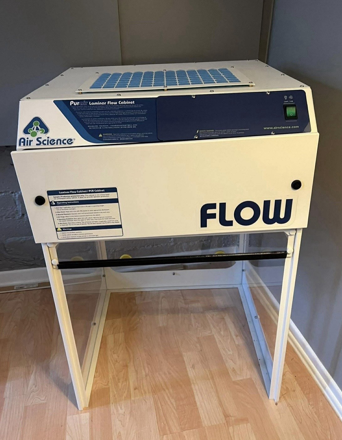Air Science 24 Inch flow Hood