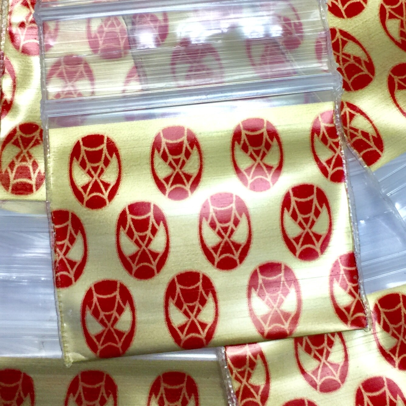 2.5 MIL 12510 MINI ZIP DESIGN BAGS 1.25″X1″ 10 DSN PRE-MIX 1000PCS, READ DETAILS