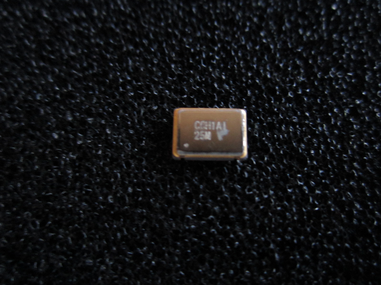25MHz, 25.000MHz, 3.3V, HCMOS 5×7mm SMD Crystek Crystal Oscillator NOS 10pcs USA