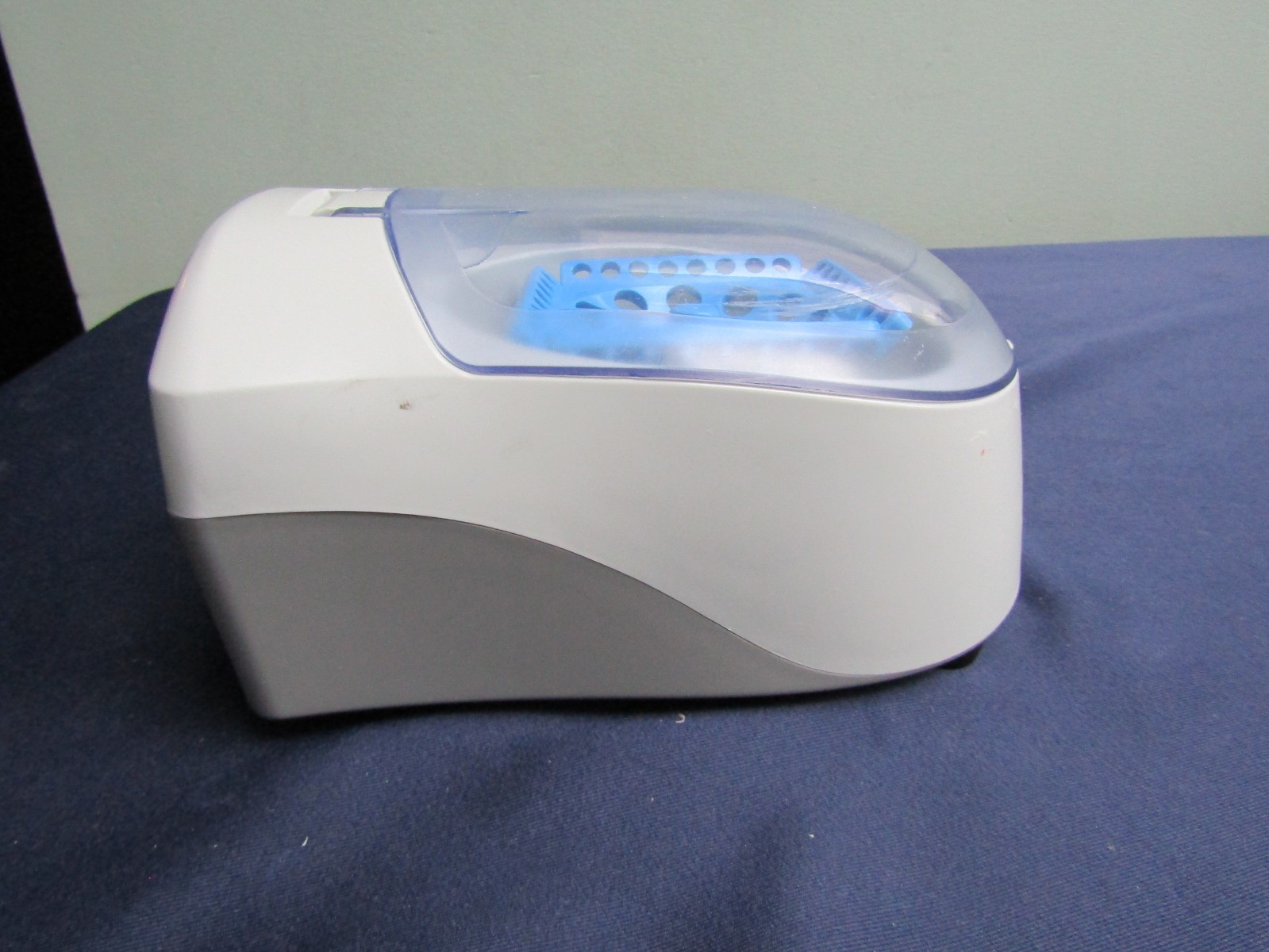 Benchmark MyFuge C1012 Mini Centrifuge with Variety 12 and 32 Place Rotor