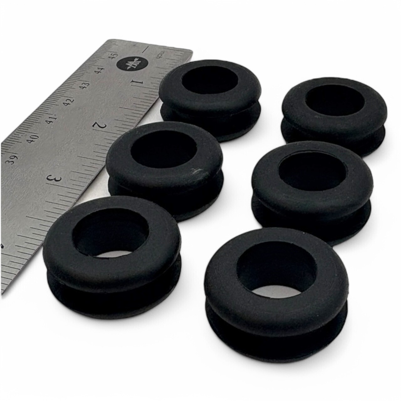 Rubber Grommet to fit 7/8″ Hole in 1/4″ Thick Panel – 5/8″ Inner Diameter