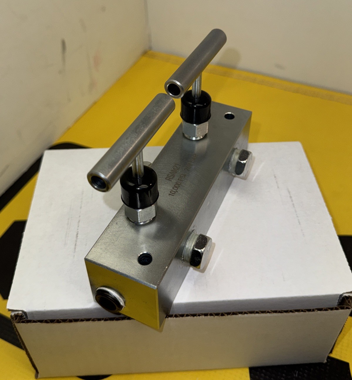Same Specs As Enerpac AM21 Split Flow Hydraulic Manifold 2 Needle Valve Ports