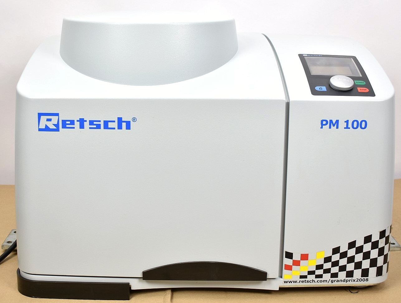 Retsch GmbH PM100 Planetary Ball Mill Lab Grinder 20.540.0003 LOW HOURS – READ!!