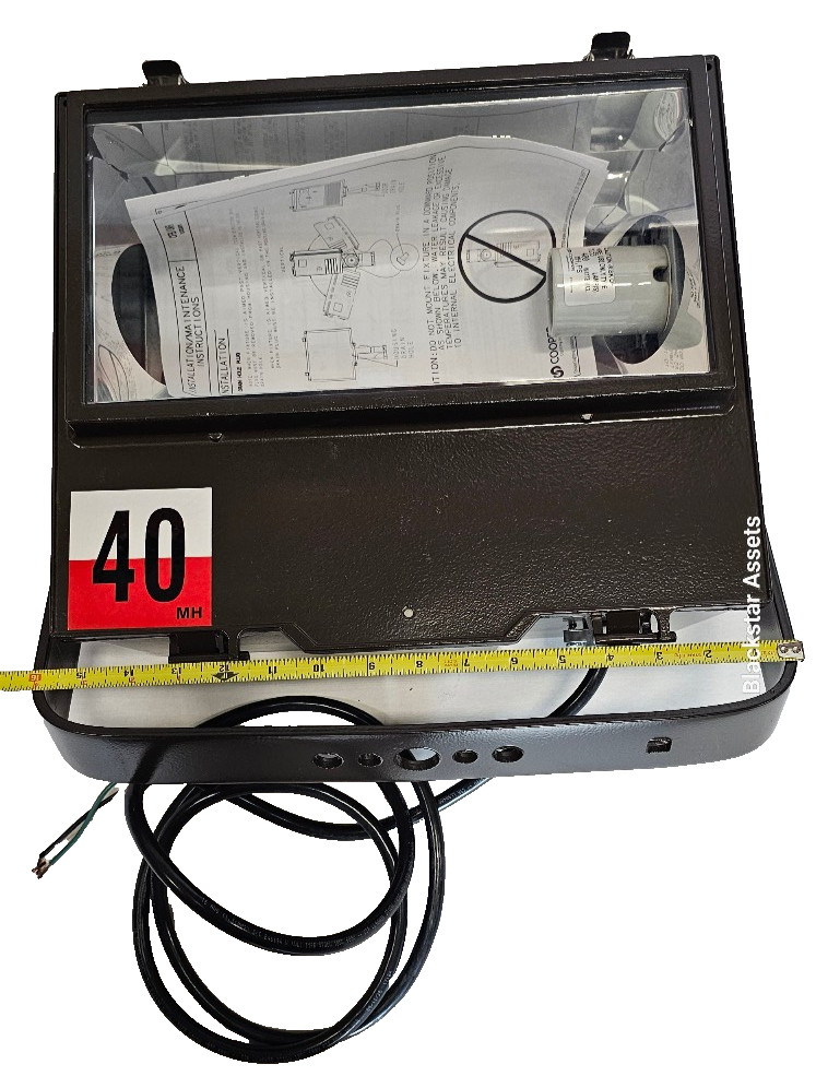 New Cooper Lighting 400W HID Outdoor Commercial Flood Light Fixture, IP67, 120V