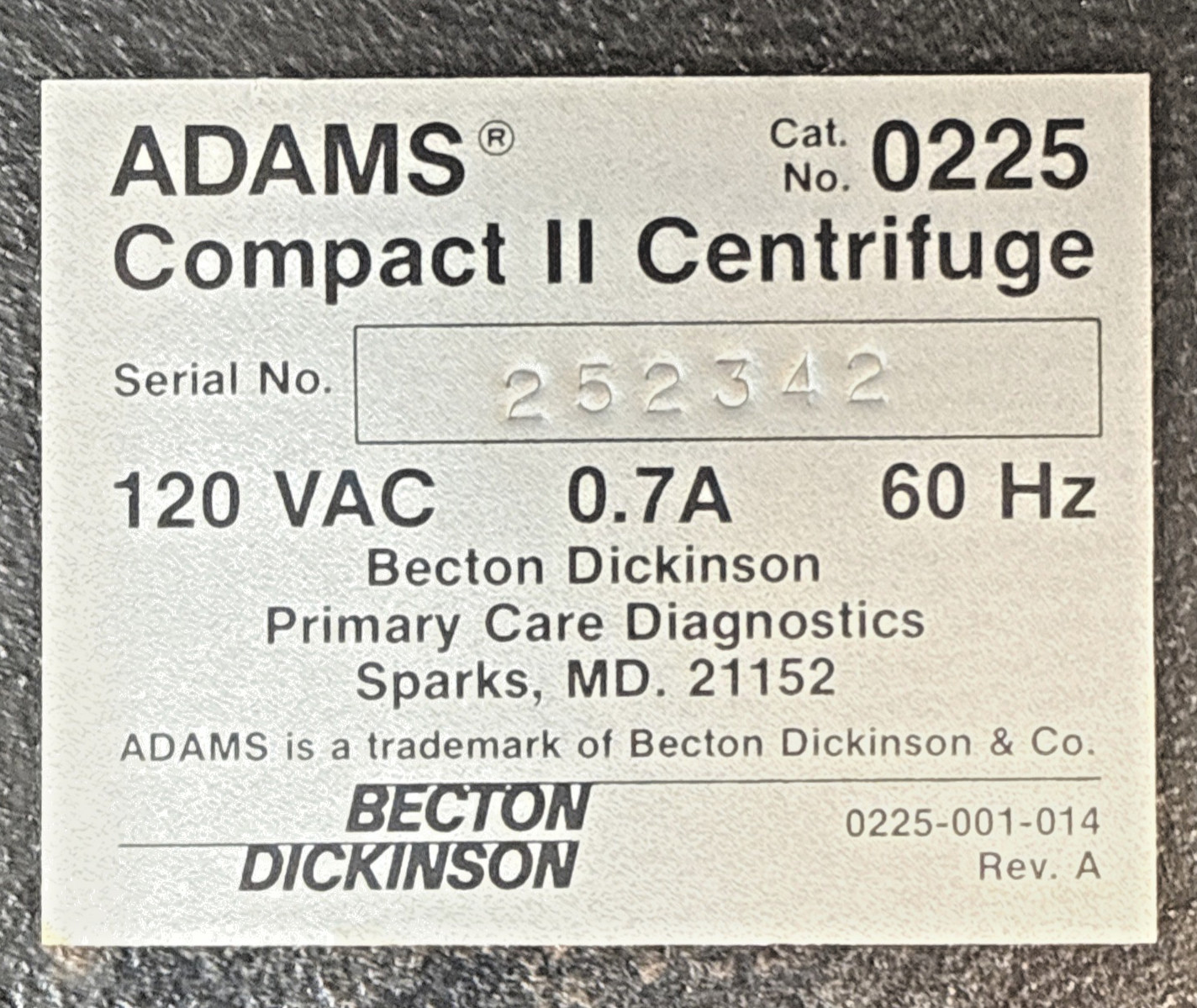 Becton Dickinson Clay Adams Compact II 2 Centrifuge w/ Inserts & 2 WEIGHT PLUGS
