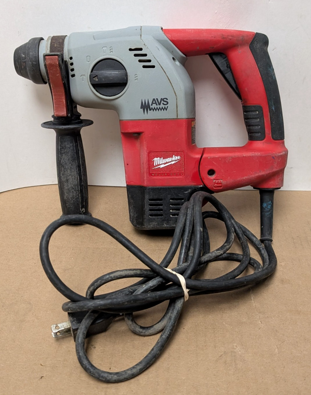 Milwaukee 5363-21 1″ SDS Plus Rotary Hammer W/ Anti-Vibration System