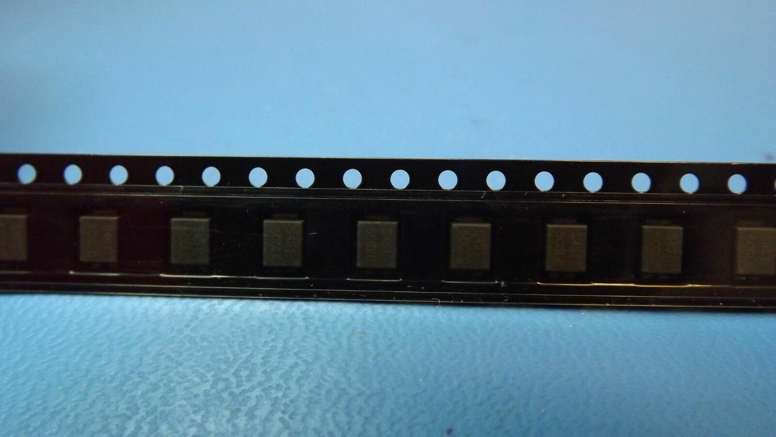 (10PCS) S4S1RP LITTELFUSE 0.8A 400V 1/2 Wave Unidirection Thyristor SCR-DO-214AA