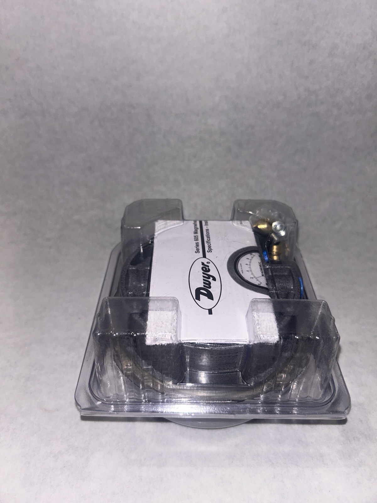 Dwyer 605-10 Differential Pressure Indicating Transmitter 0-10