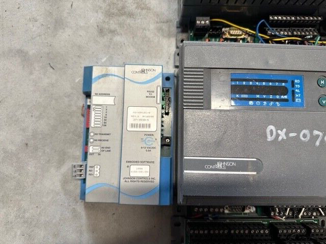 Lot of Johnson Controls Metasys System Pieces – Dx-9100-8454 / XP9100-8304