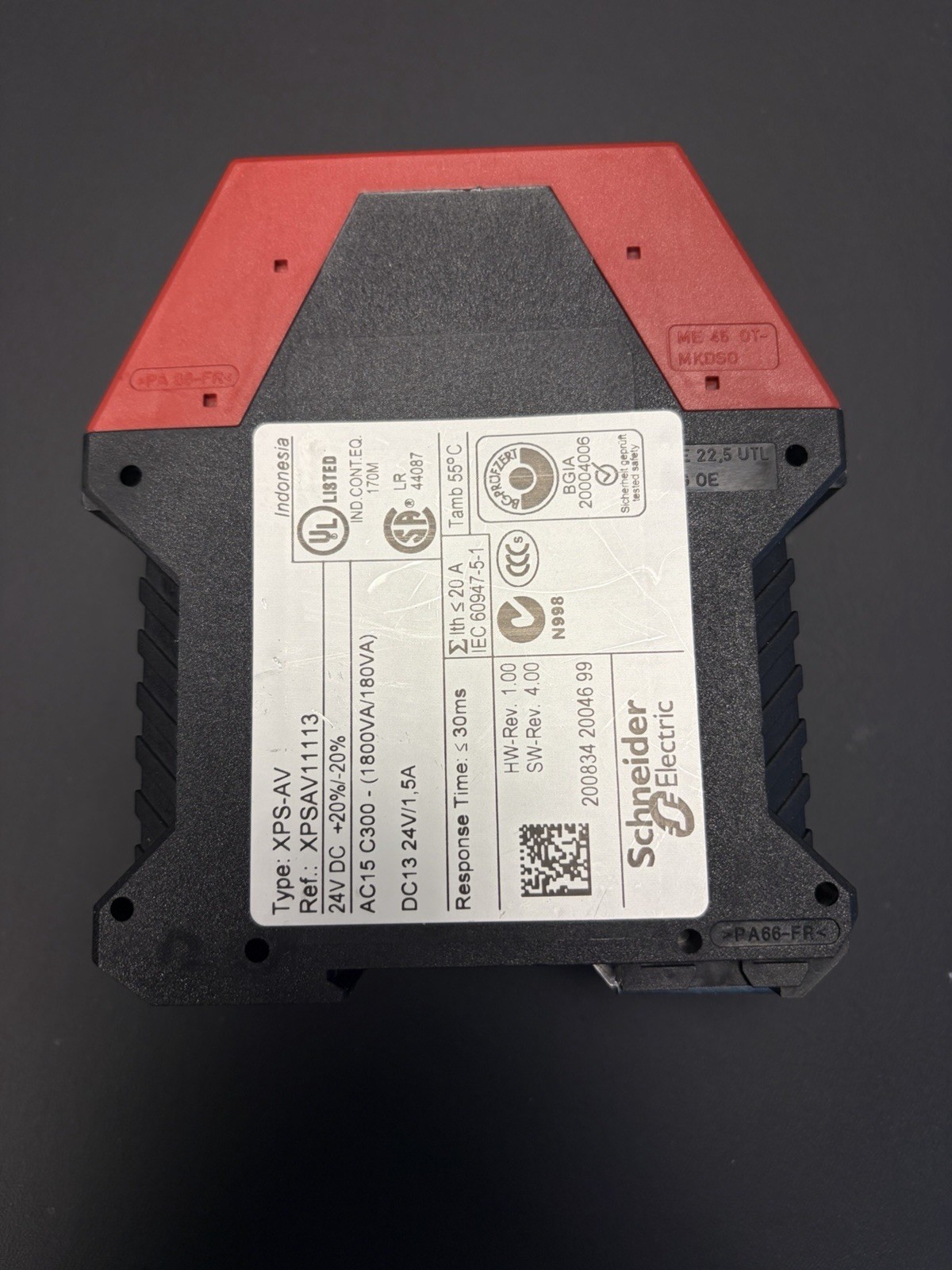 TELEMECANIQUE XPS-AV SAFETY RELAY MODULE 24VDC XPSAV11113P USA SELLER!