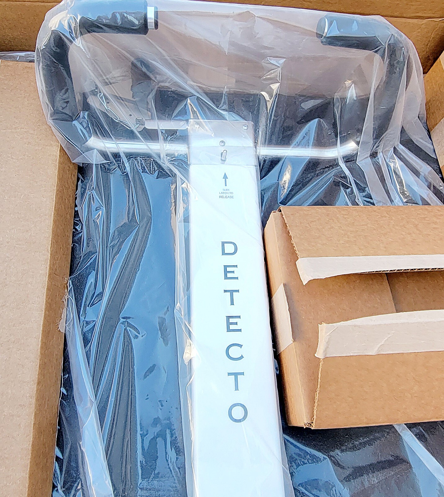 Detecto 6550 Digital Foldable Wheelchair Scale Portable Built in Ramp 1000 lbs