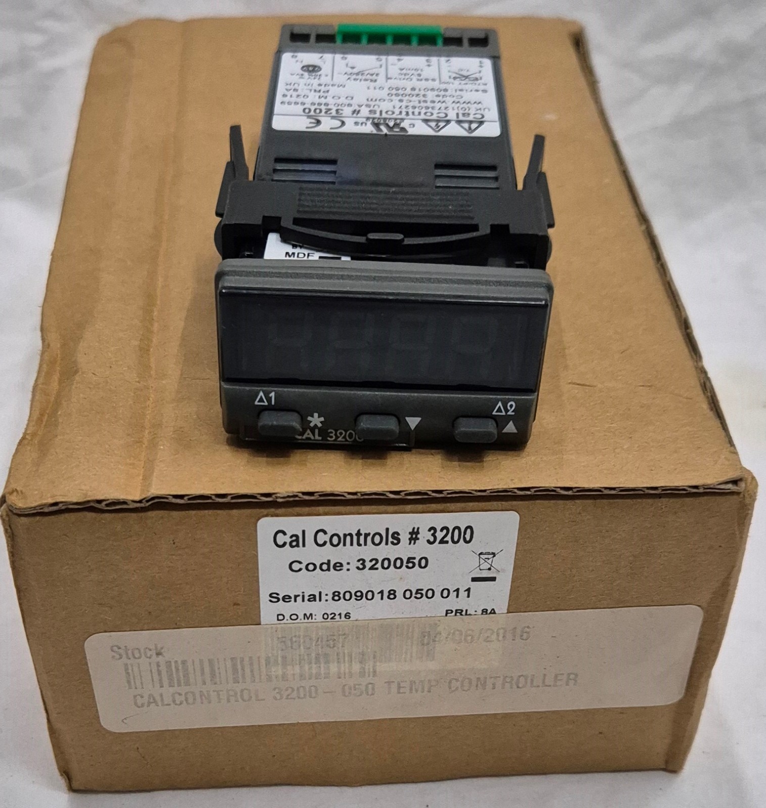 CAL CONTROLS 3200 PID Temperature Controller CODE: 320050
