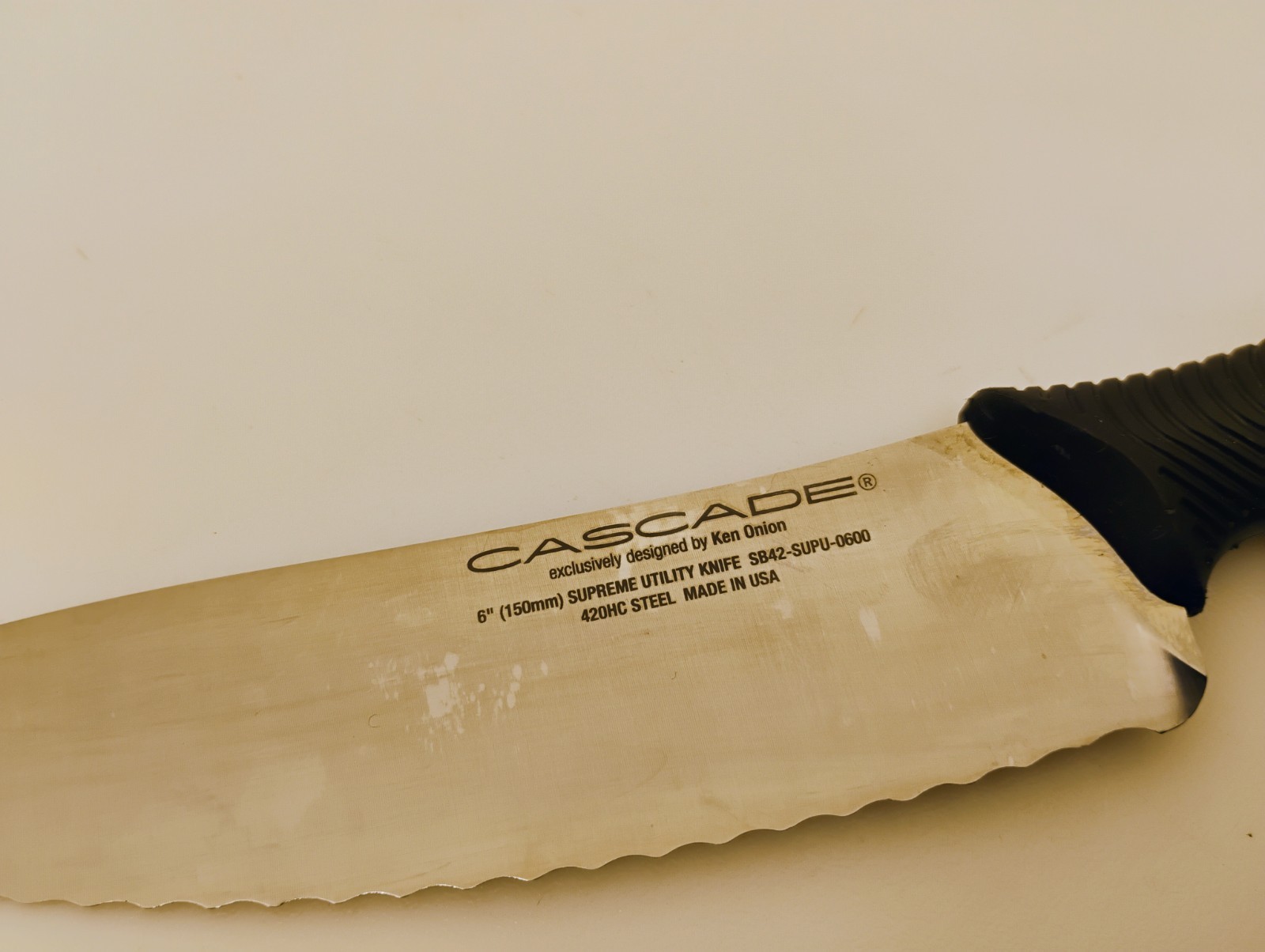 Cascade USA Ken Onion Culinary Design 6″ Scalloped Edge Sandwich Utility Knife