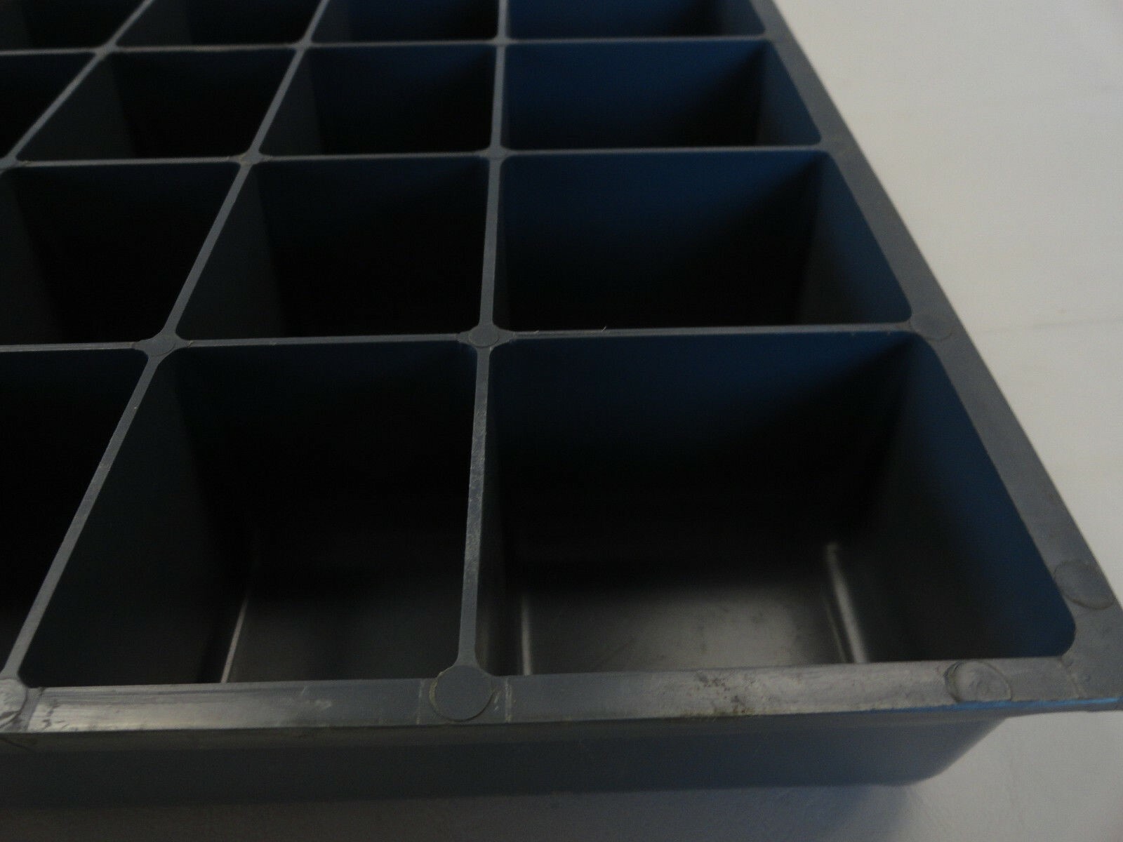 DURHAM C-204-95 GRAY PLASTIC STORAGE COMPARTMENT BIN / CASE 13 1/2″ X 9 1/2″