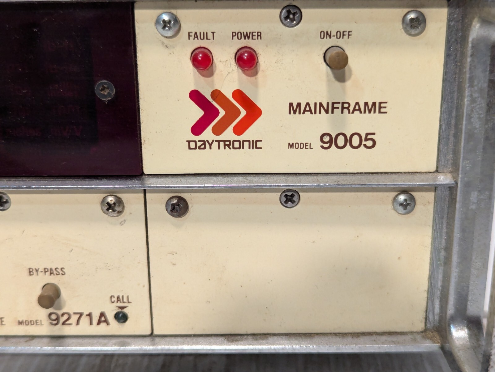 Daytronic 9005 Mainframe W/Modules 9530A, 9130×3, 9271A – Free Shipping+Returns