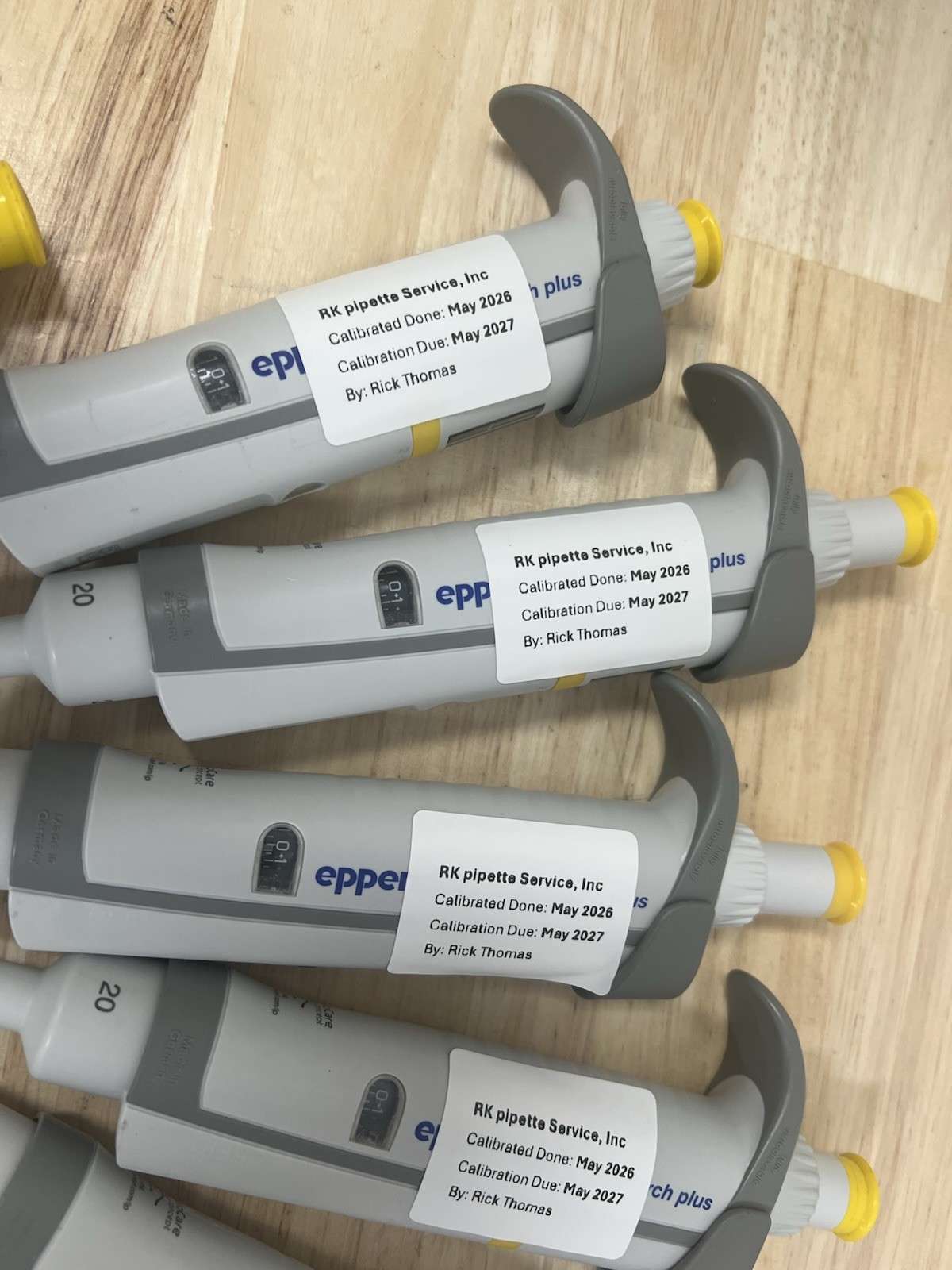 Eppendorf Research Plus 2ul-20ul Single Channel Pipette Yellow Top (3123000039)