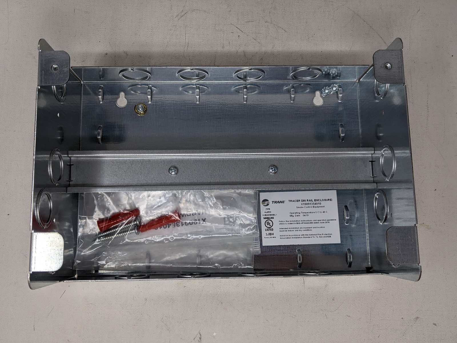 TRANE Din Rail Enclosure – Smoke Control Equipment – X19091354010