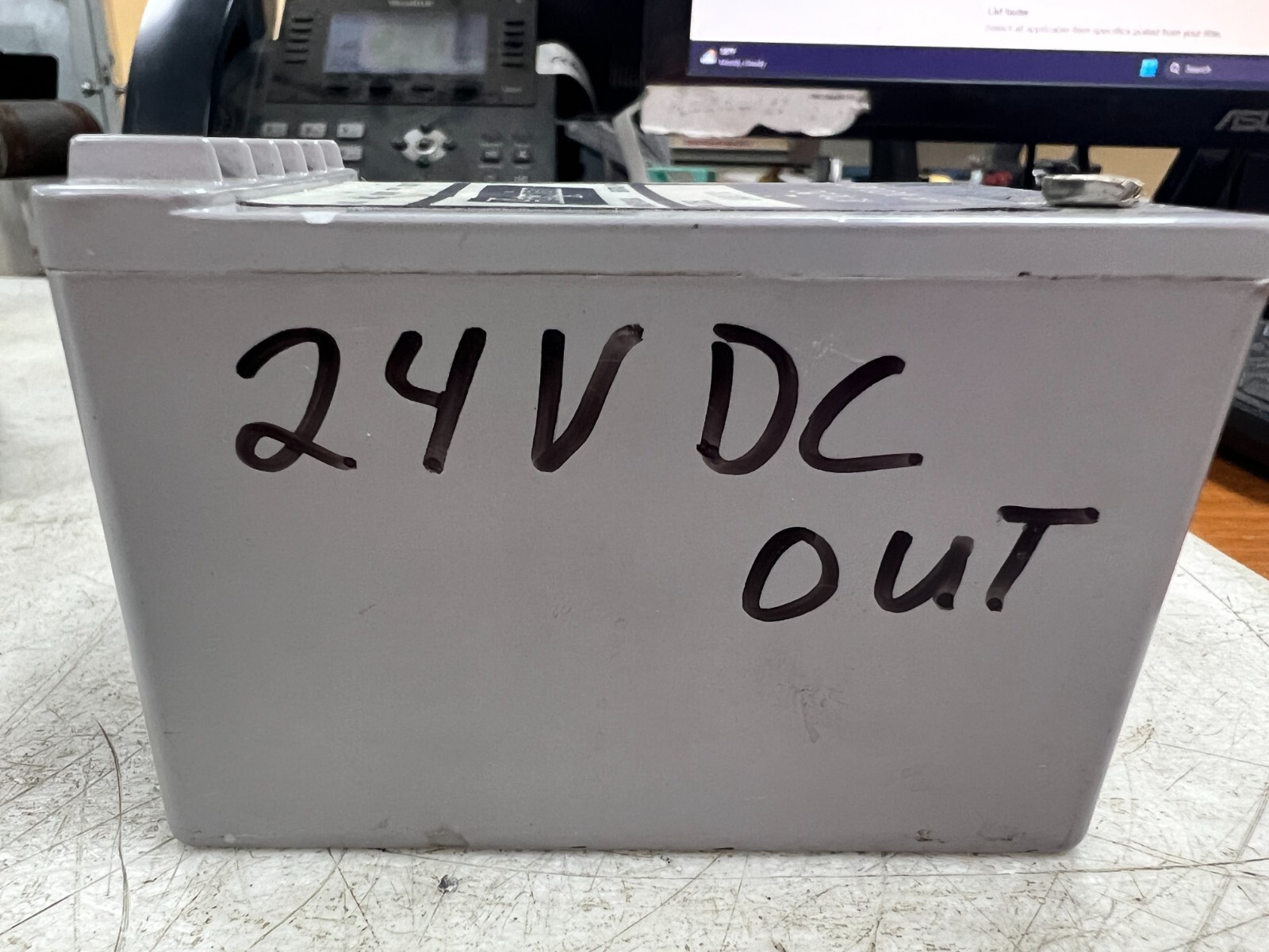 👀 ACOPIAN AC TO DC POWER MODULE 85-180 VAC IN 24 VDC OUT 2.1 AMP 24WB210